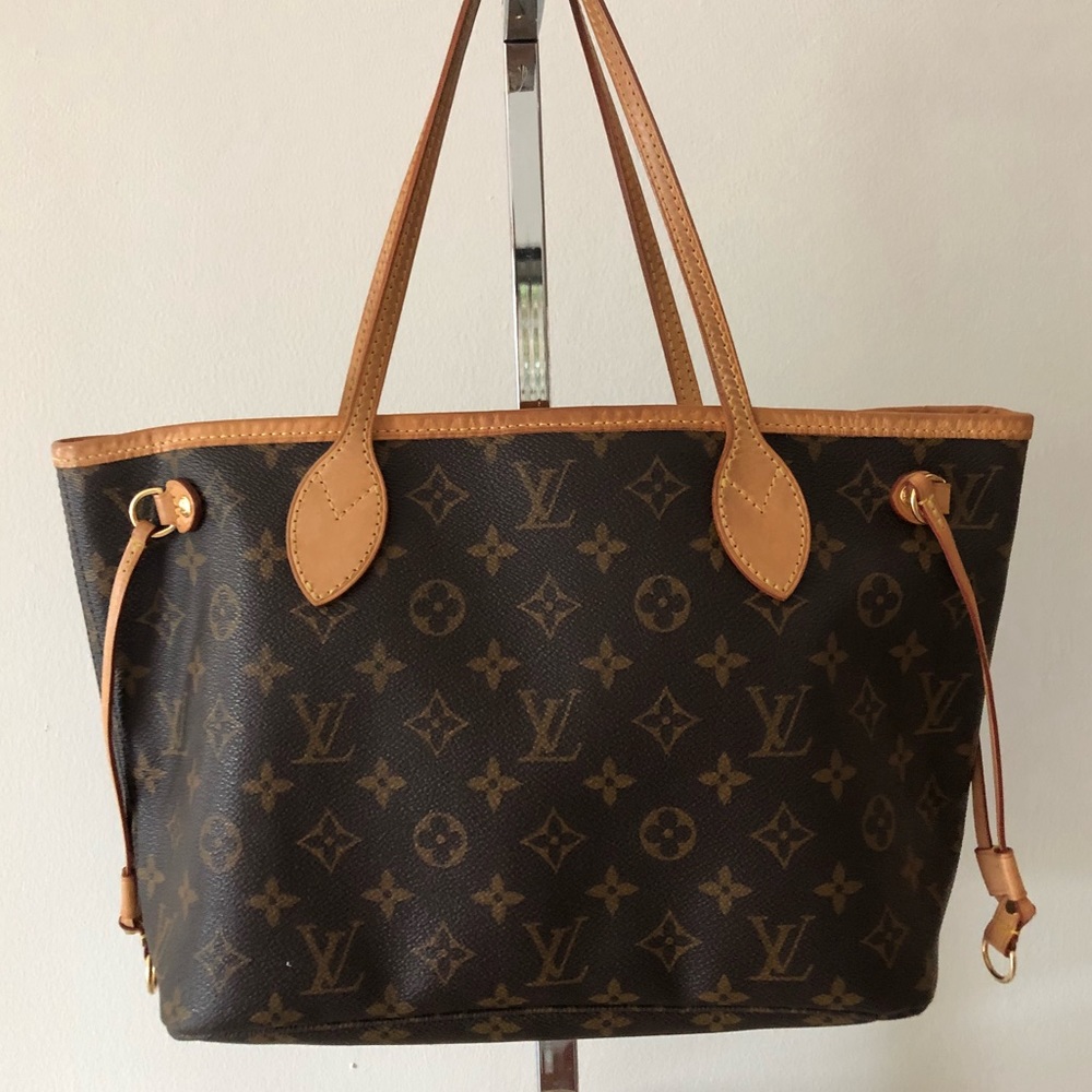 LOUIS VUITTON Mono Neverfull PM